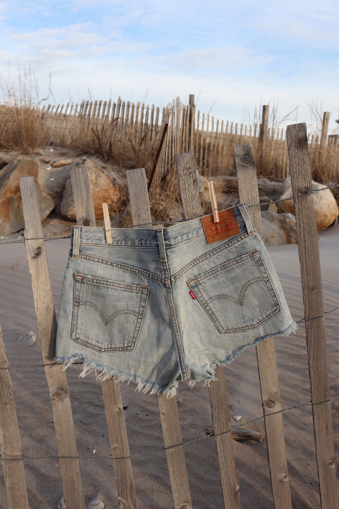 Levi’s Shorts - Size 28