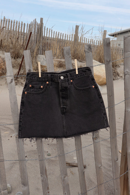 Levi’s Skirt - Size 27
