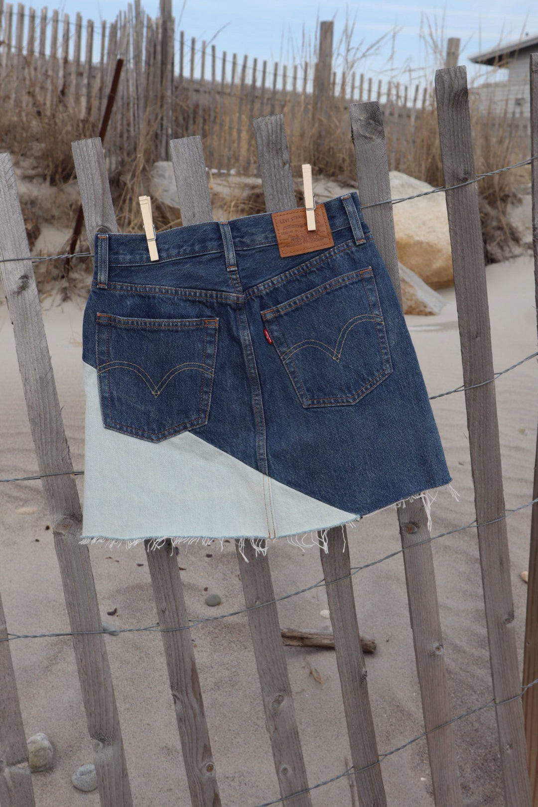 Levi’s Two Tone Skirt - Size 24