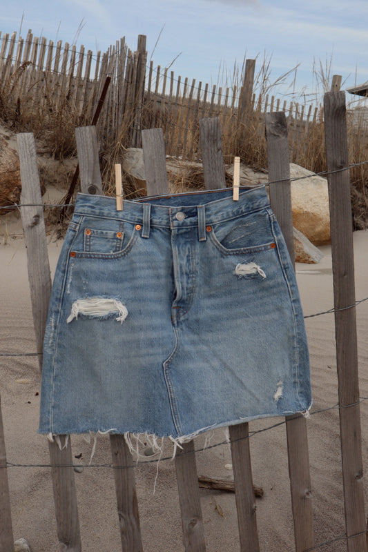 Levi’s Skirt - Size 27