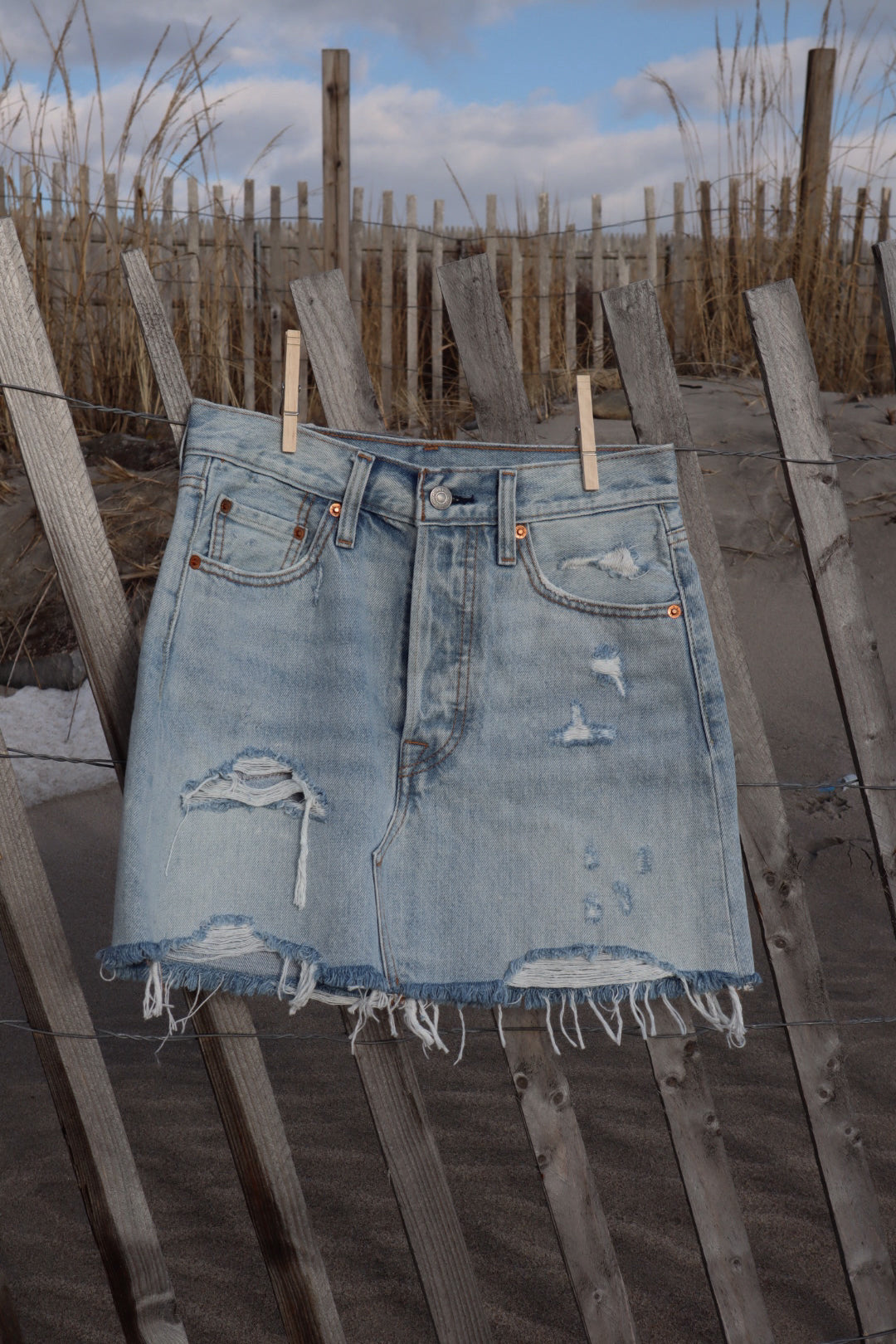 Levi’s Skirt - Size 25