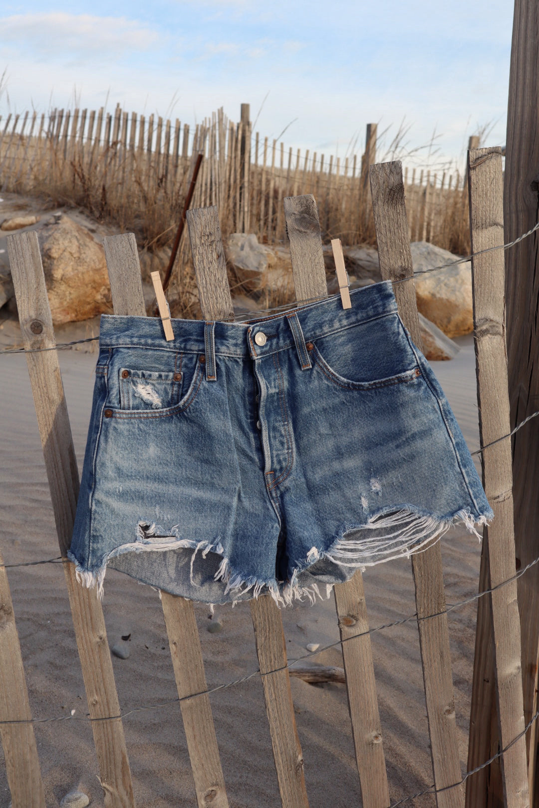 Levi’s Shorts - Size 27