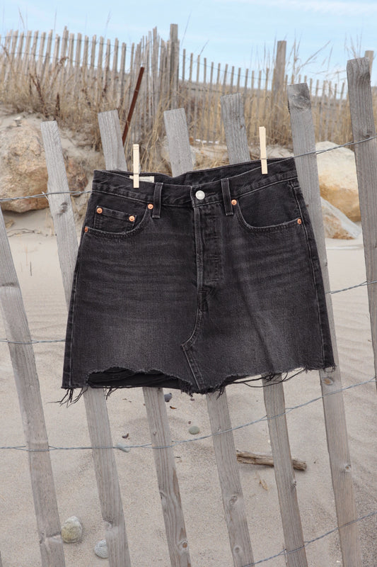 Levi’s Skirt - Size 26