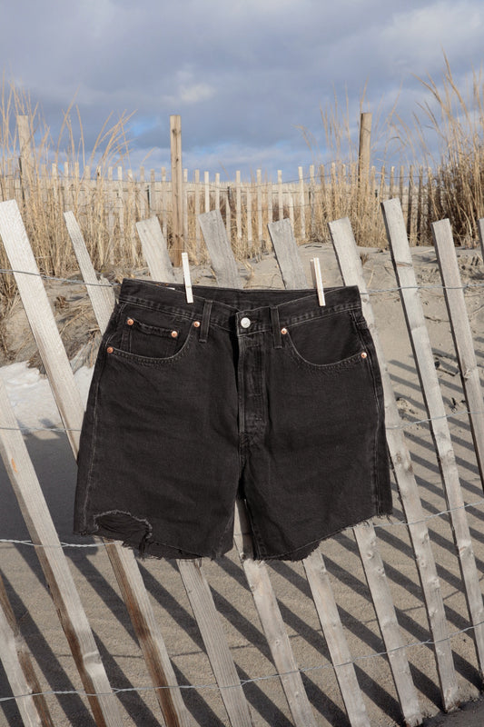 Levi’s Shorts - Size 30