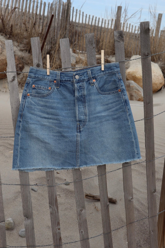 Levi’s Skirt - Size 29