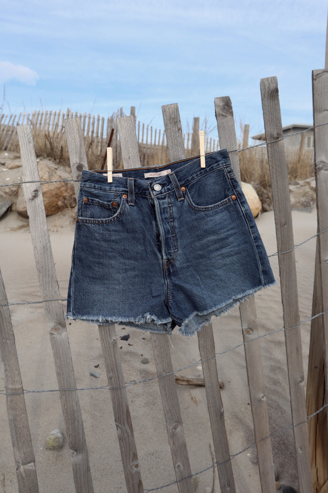 Levi’s Shorts - Size 27