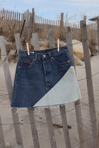 Levi’s Two Tone Skirt - Size 24