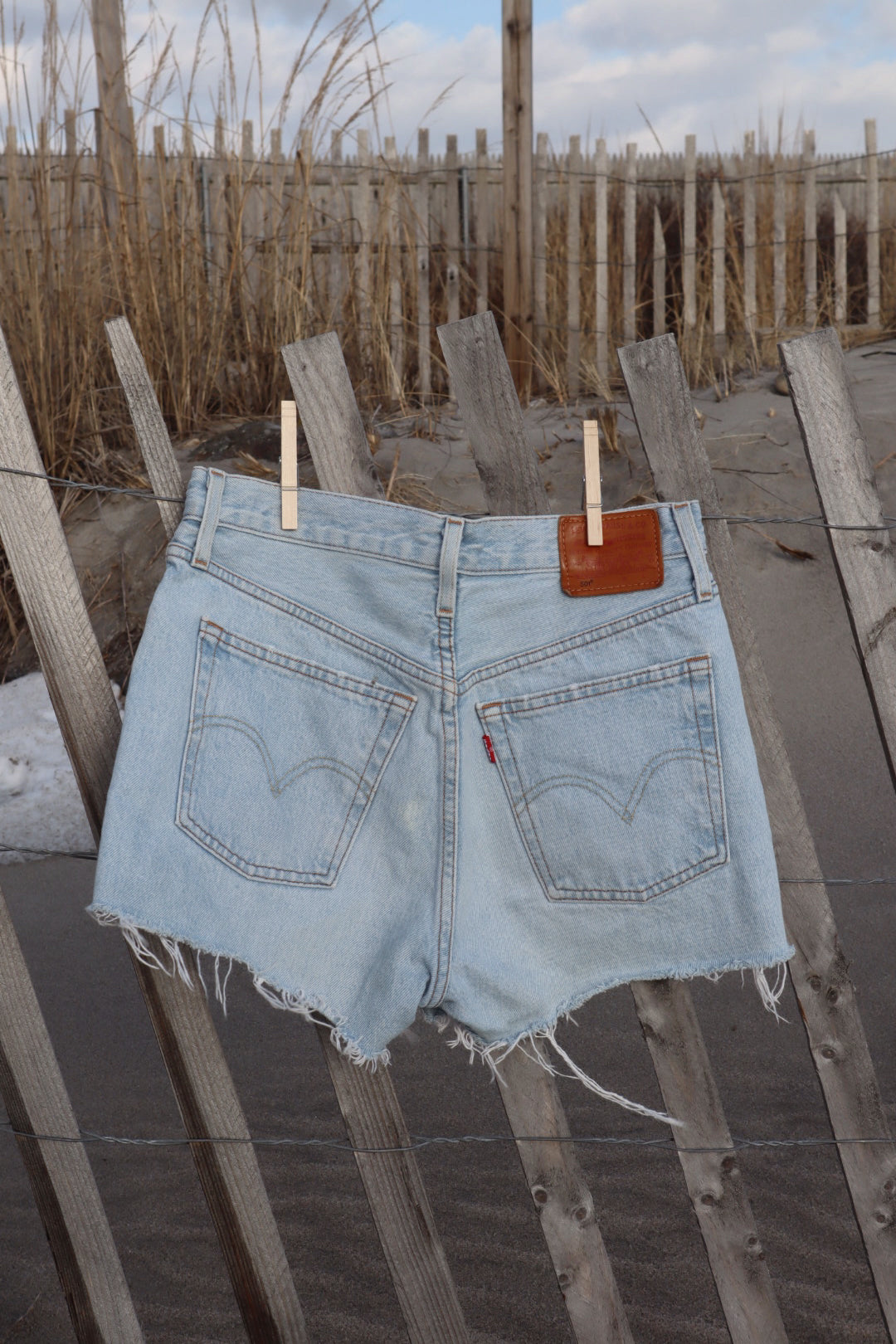 Levi’s Shorts - Size 25