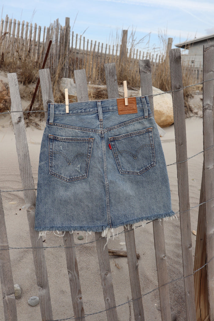 Levi’s Skirt - Size 26