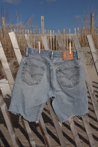 Levi’s Long Shorts - Size 29