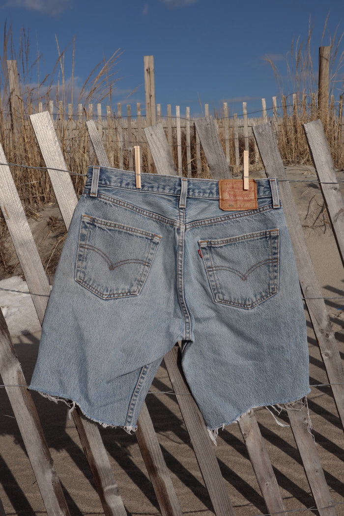 Levi’s Long Shorts - Size 29