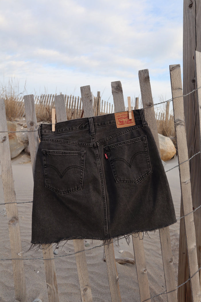 Levi’s Skirt - Size 29