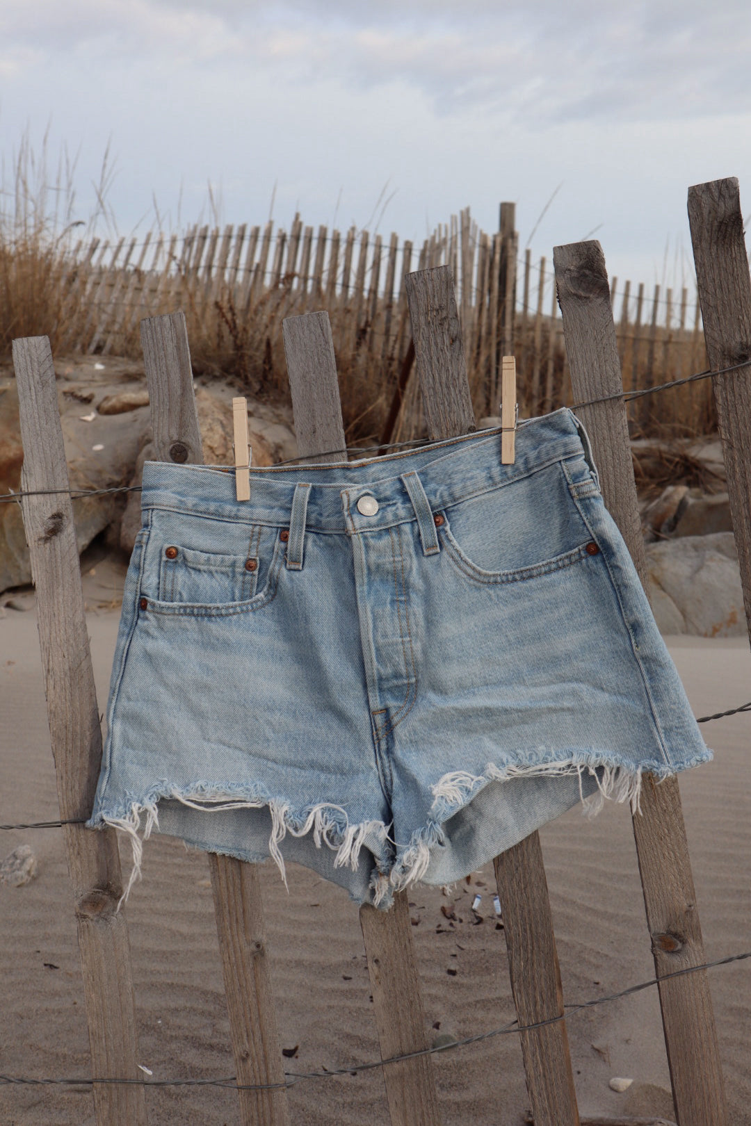 Levi’s Shorts- Size 26