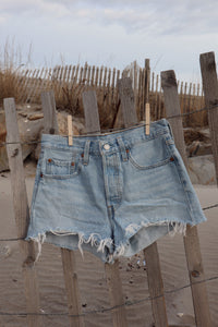 Levi’s Shorts- Size 26