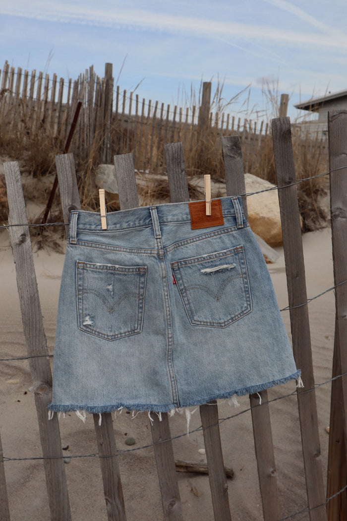 Levi’s Skirt - Size 27