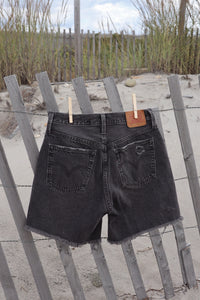 Levi’s Shorts - Size 28